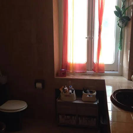 فندق مبيت وإفطار Il Ciottolo جنوة